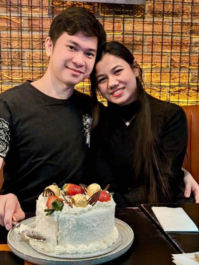 Couple looking for room or flat near Woolwich Main Photo