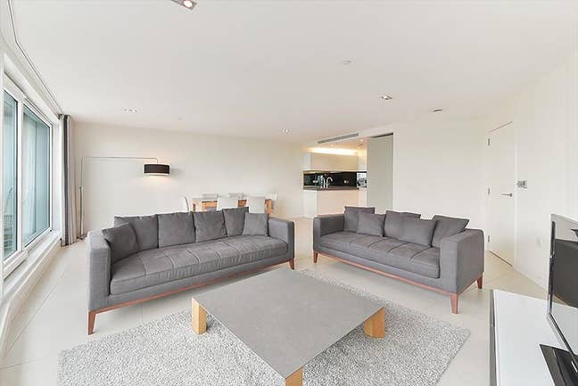 Spacious Luxury 2 bed 2 bath next to Old Street Main Photo