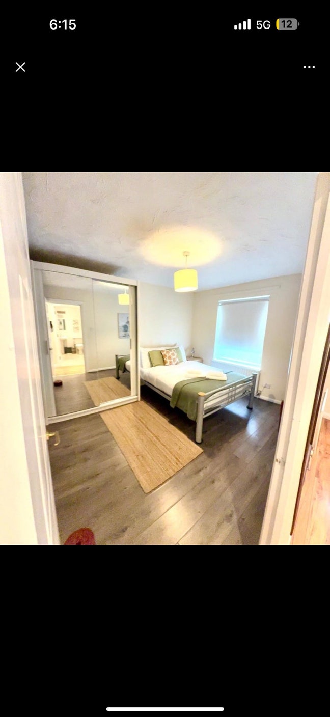 2 UCL girls looking for female flatmates  Main Photo