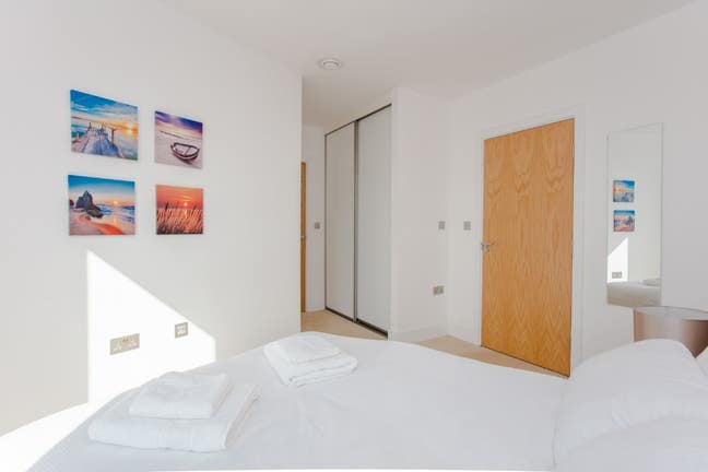 2Bedroom/2Bath Flat at Brixton Station/O2 for ST Main Photo