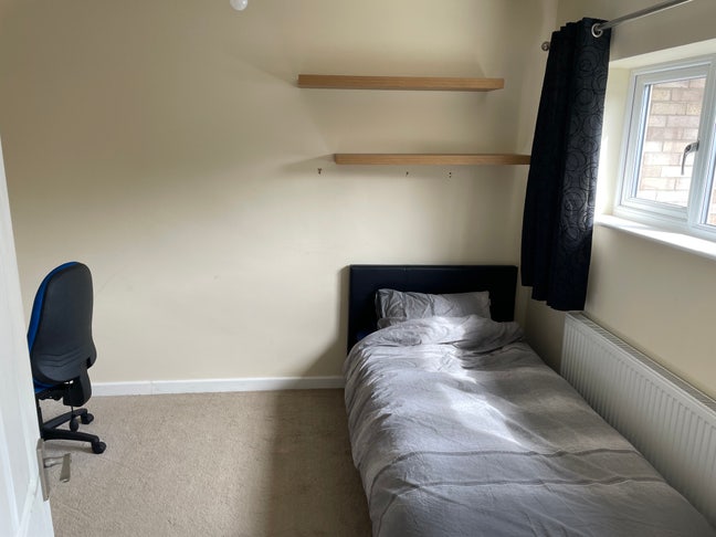 Spacious Double room in Alconbury  Main Photo
