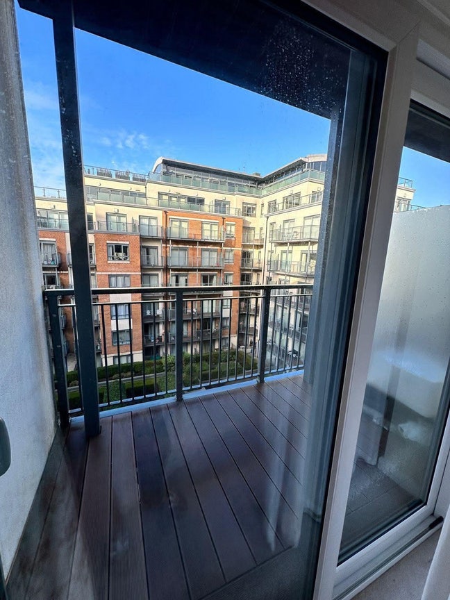 Double ensuite room in 2bed 2bath Colindale flat  Main Photo