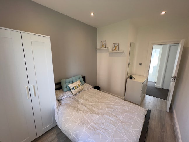 Room Tong Rd All Bills Newly Refurbished Main Photo