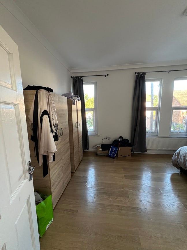 2 Available Bedrooms in 4 Bed (Women Only) Main Photo