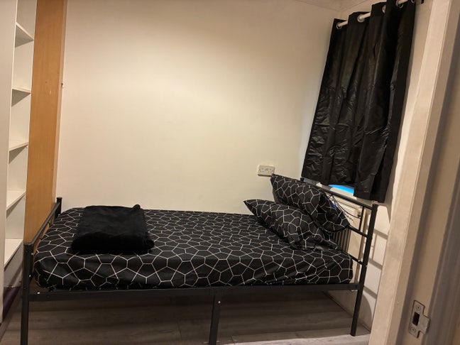 Single Bedroom Furnished  Main Photo
