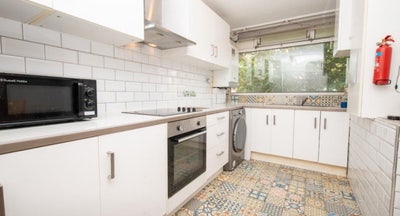 Double room in a beautiful flat Main Photo