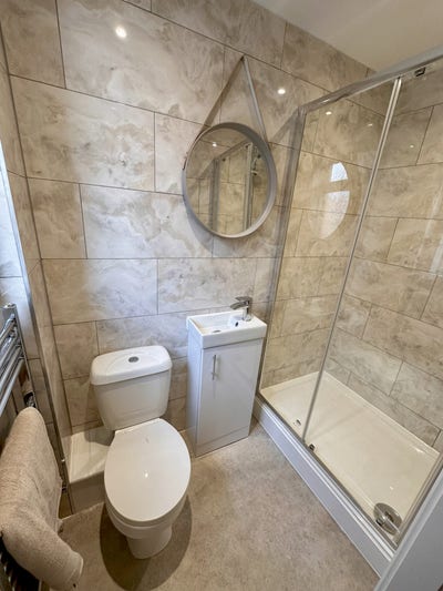 Beautiful High Quality Studio | Close to Hospital Main Photo