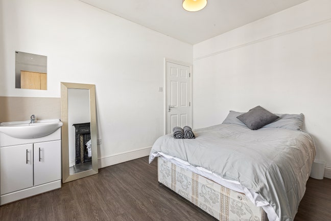 Luxury Rooms Preston Circus  Main Photo