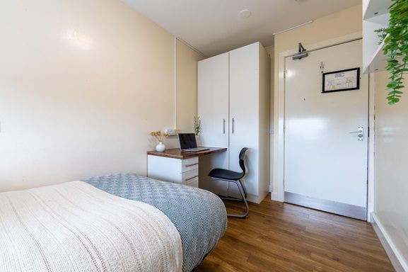 Student accommodation room to rent Main Photo