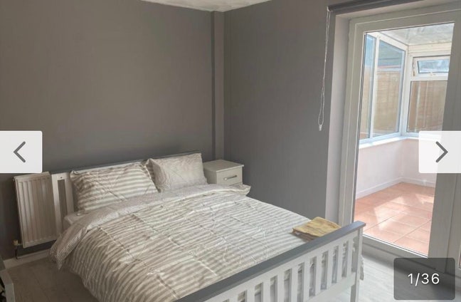 Large en-suite double room with conservatory  Main Photo