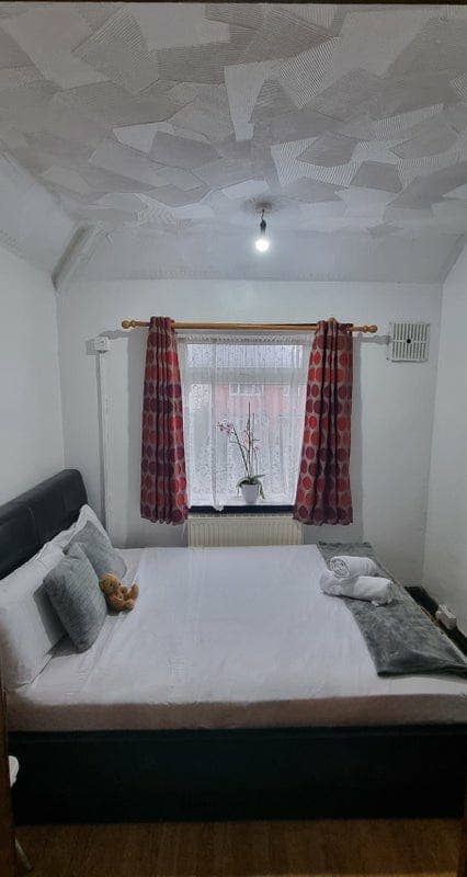 Single room available for rent  Main Photo