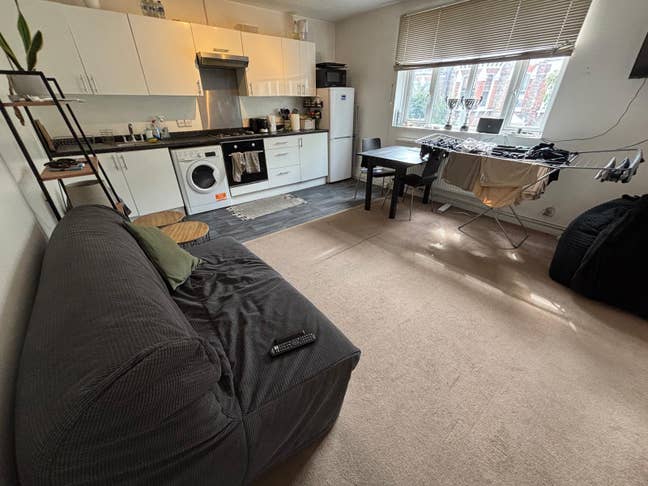 2-Bed Flat - Great location  Main Photo