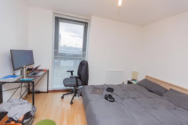 En-suite Double Bed in a 2 Bed Flat - Canary Wharf Main Photo