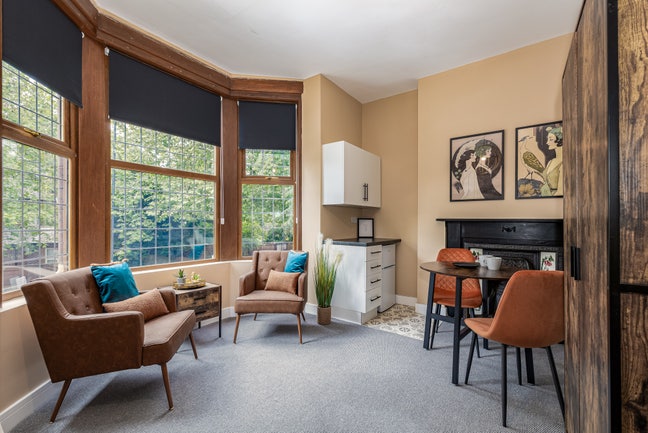 Stunning & Socialble Houseshare👀 Walk into Town🚶 Main Photo