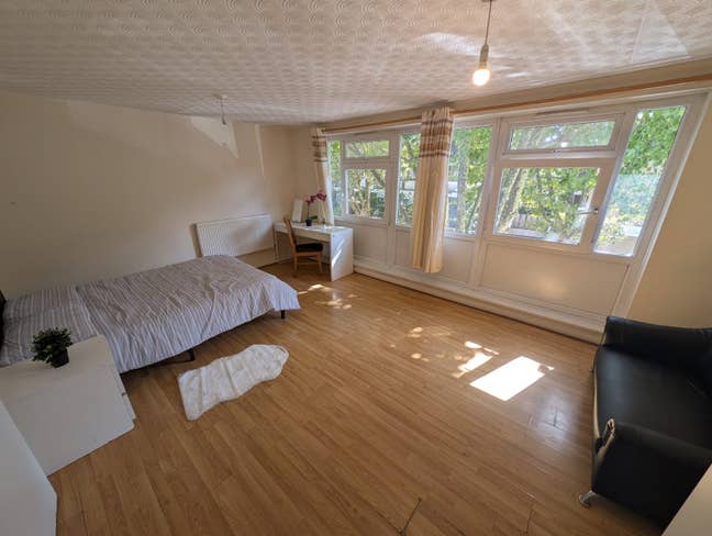 ☘️ Beautiful Four Double Rooms in E3 Main Photo
