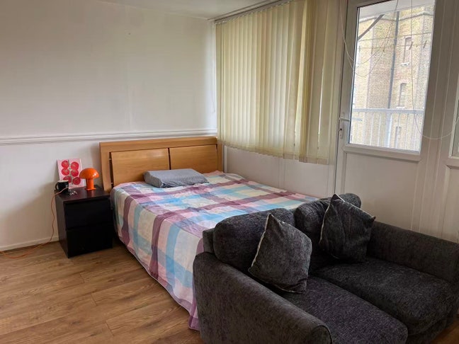 Large double room with private balcony  Main Photo