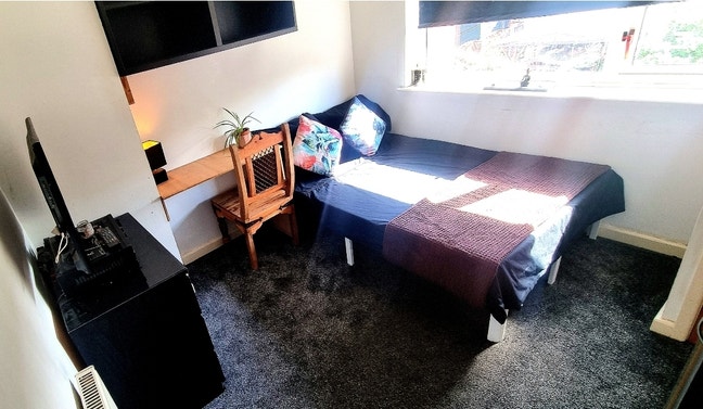 Double room to rent  Main Photo