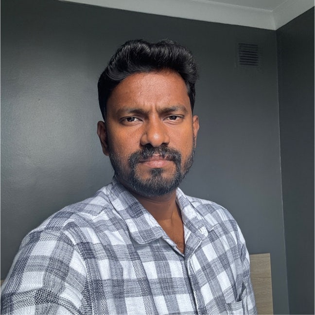 I am Mohanraj, I am a PG student in Bedfordsh... Main Photo