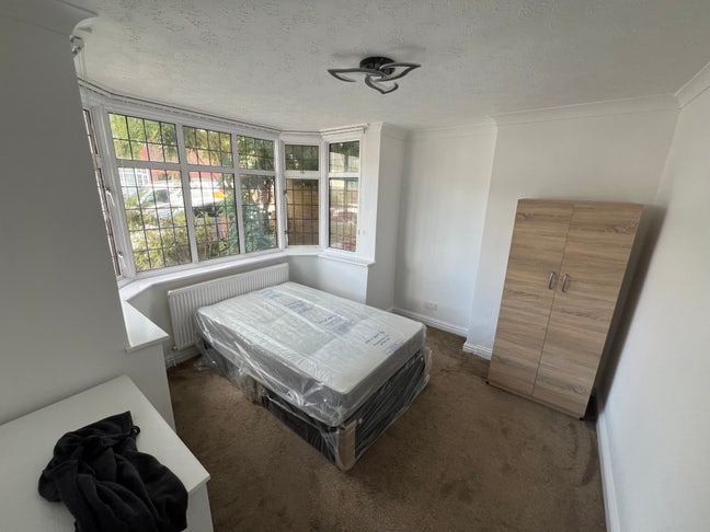 Brand New 7Bed House Close Station🏡 Main Photo