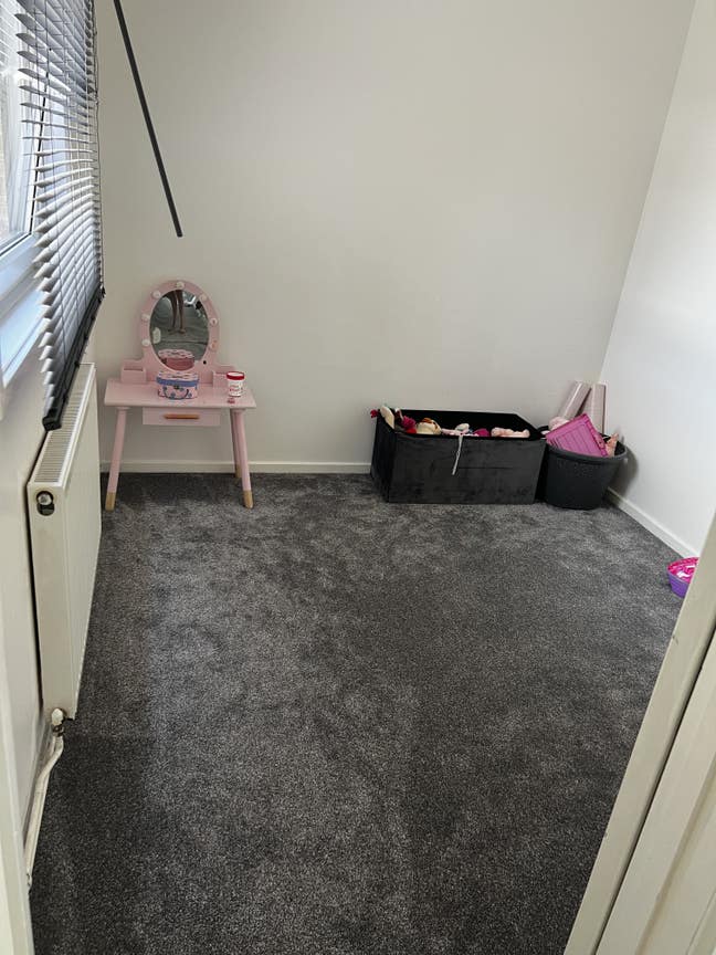 Room to rent Main Photo