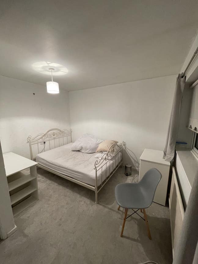 Double Room 3 min walk from Tilgate Park Main Photo