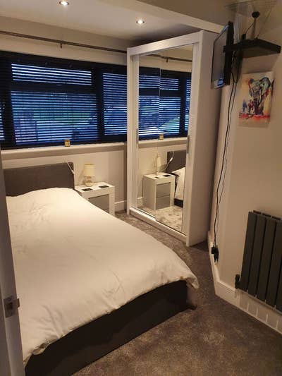  Double  Room to Rent in Modern Bungalow Main Photo
