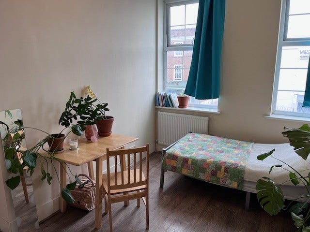 Large En-Suite Room Inclusive Of Bills Main Photo