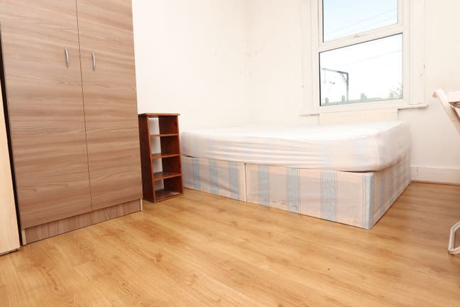 Room in Bethnal Green, 20 min to City & Canary W Main Photo