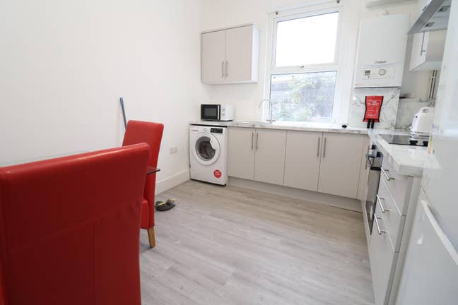 Room in Bethnal Green, 20 min to City & Canary W Main Photo