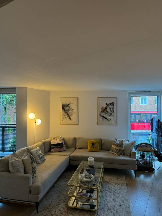 Spacious Double Room in Modern 2 Bed / 2 Bath Flat Main Photo