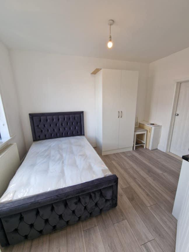 6 Ensuite Rooms to Let – Uxbridge Road, UB4  Main Photo