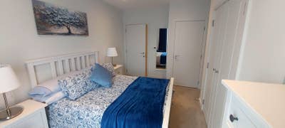 1 rooms available in new flar.. Main Photo