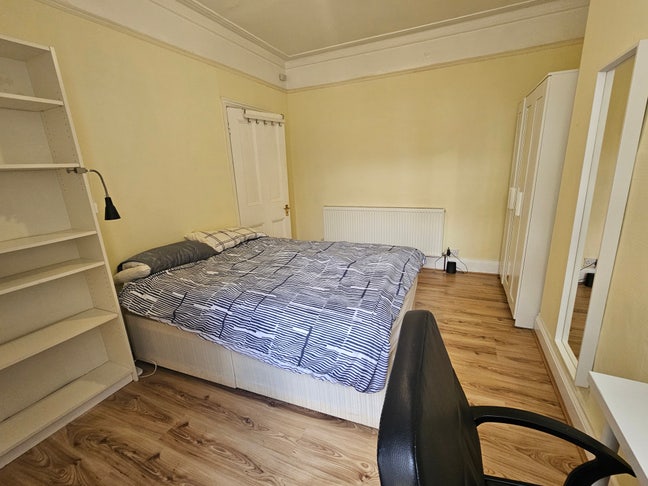 Double bedroom with ensuite in Hammersmith Main Photo