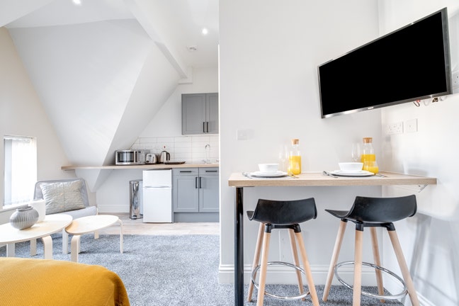 Stunning Studio Available Now Main Photo