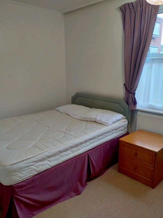 Female lodger wanted for a city centre flat Main Photo