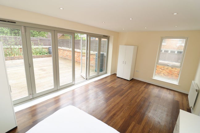Ensuite+Double Rooms by Chiswick High Street!  Main Photo