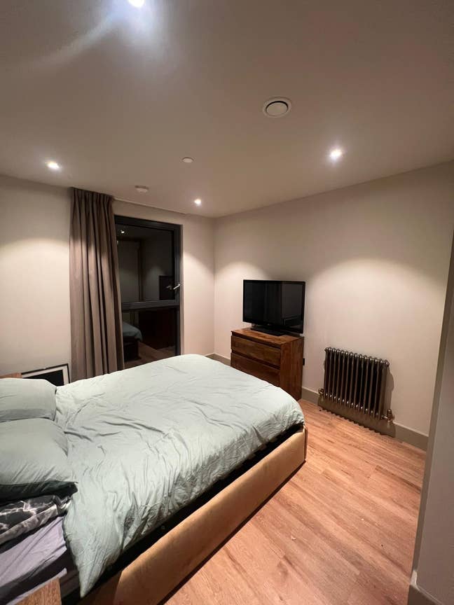 Stylish Tottenham Hale Room – Great Price & Perks Main Photo