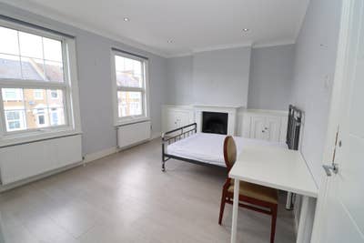 Gorgeous Room Waiting for You in Catford! Main Photo