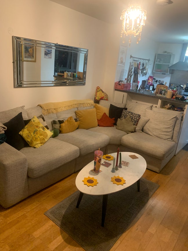 Flatmate wanted in cosy 2 bed, 2 bath Castlefield Main Photo