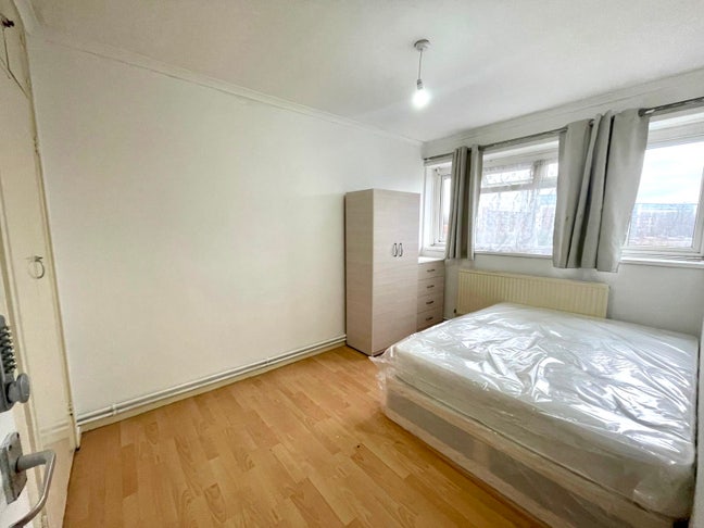 Amazing Room in Stepney/Queen Mary+All Bill Incld  Main Photo