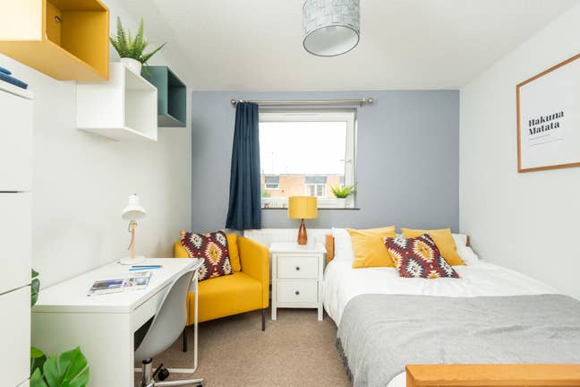 🚶 10 Steps from Addenbrooke’s! – Double Room Main Photo