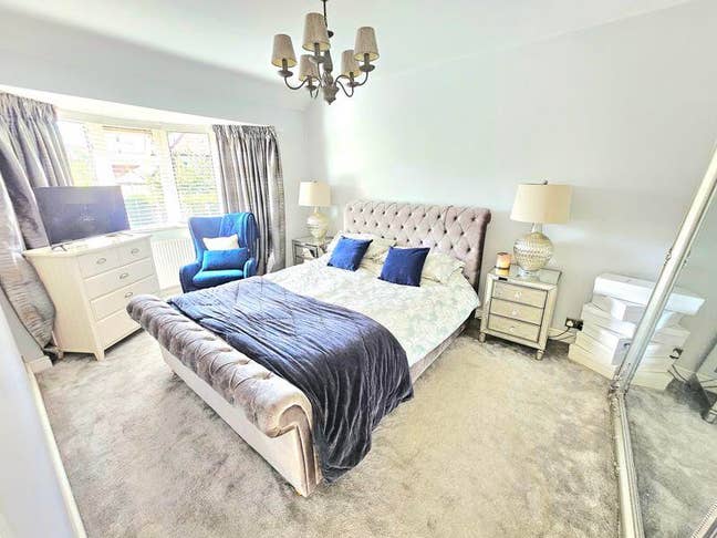 Large double bedroom  Main Photo