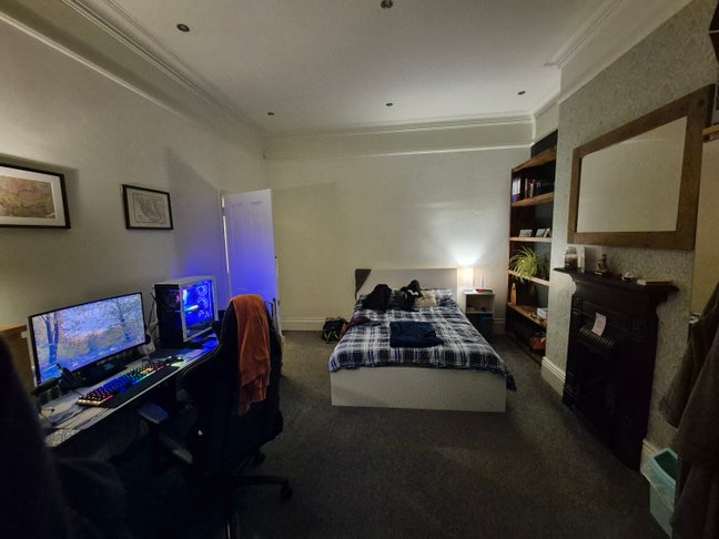 Flat share  Main Photo