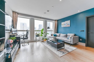 Luxury en-suite in heart of croydon Main Photo