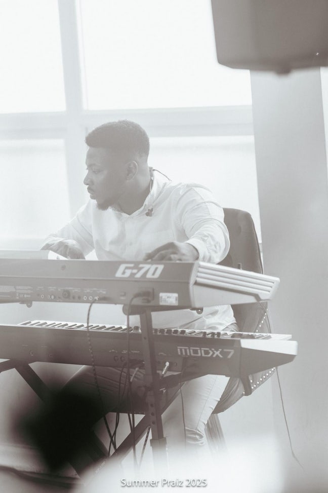 Professional Male Seeking Double/En-Suite Room  Main Photo