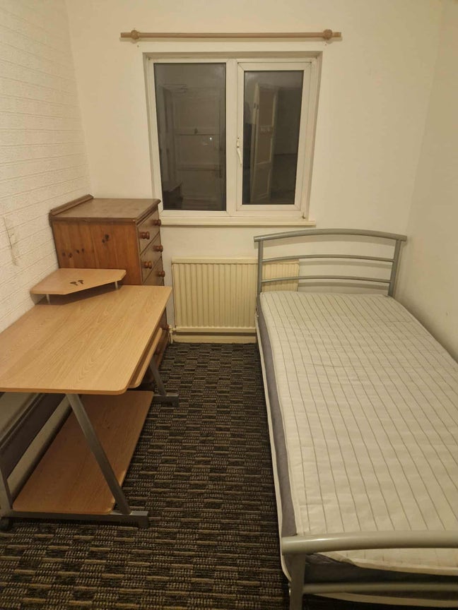 Perfect single room Main Photo