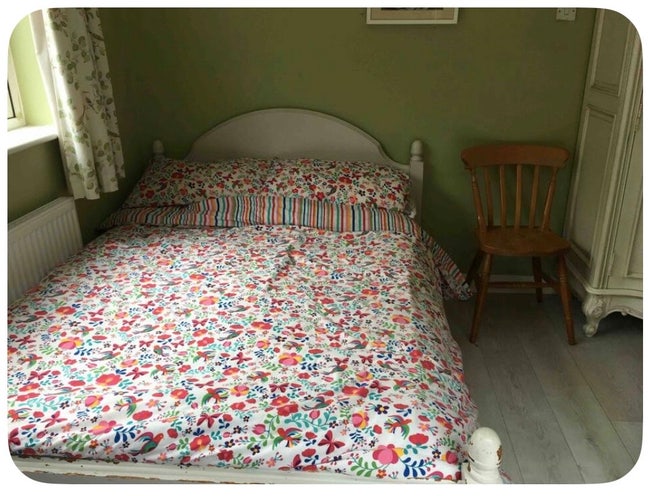 Double room in house with share bathroom  Main Photo