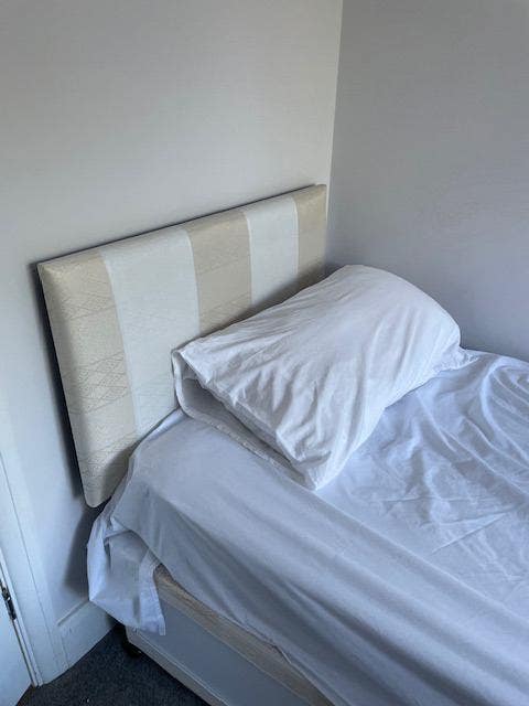 A single room to let Main Photo