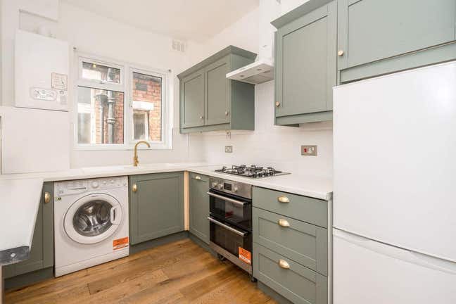 3 bed flat Willesden green (short term let) Main Photo