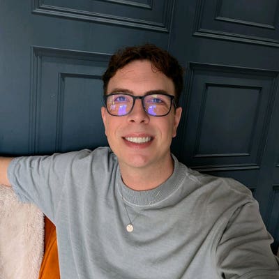 SO14/SO15/SO16/SO17 Areas Only   I am a profe... Main Photo